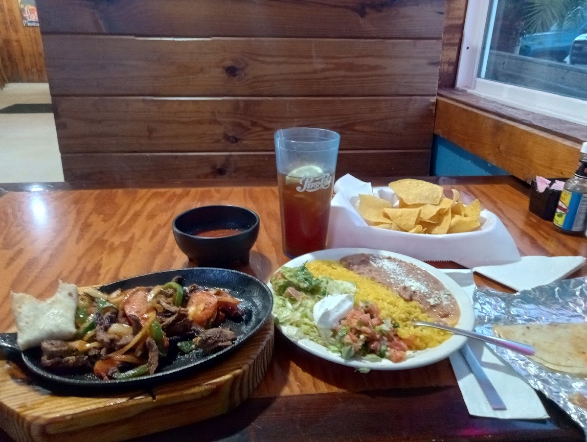 Las Palmas Mexican Restaurant Photo 8