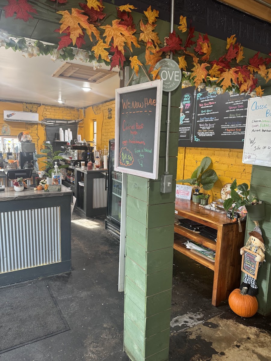 River's Edge Bistro & Brew Photo 4