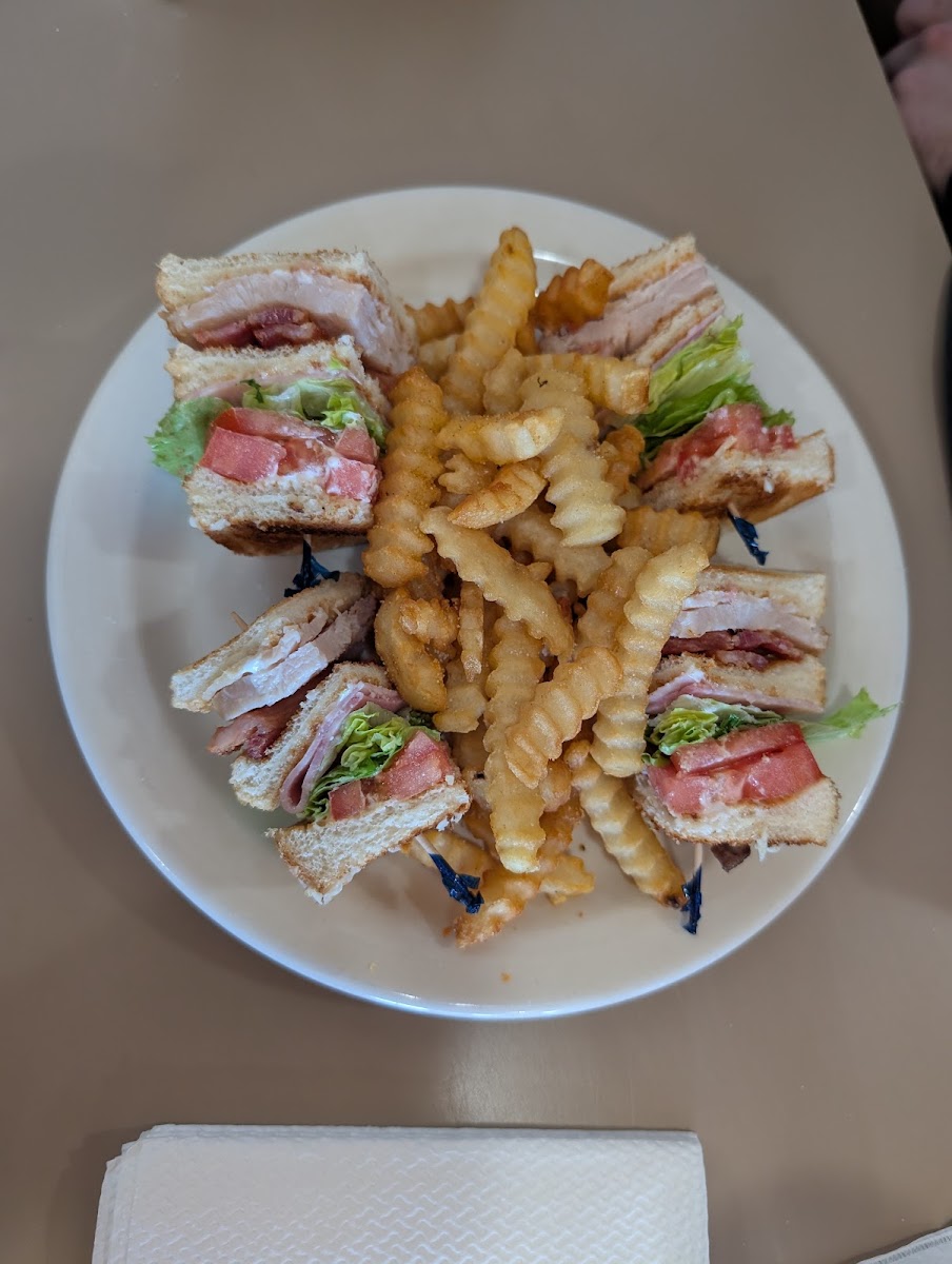 River's Edge Bistro & Brew Photo 5