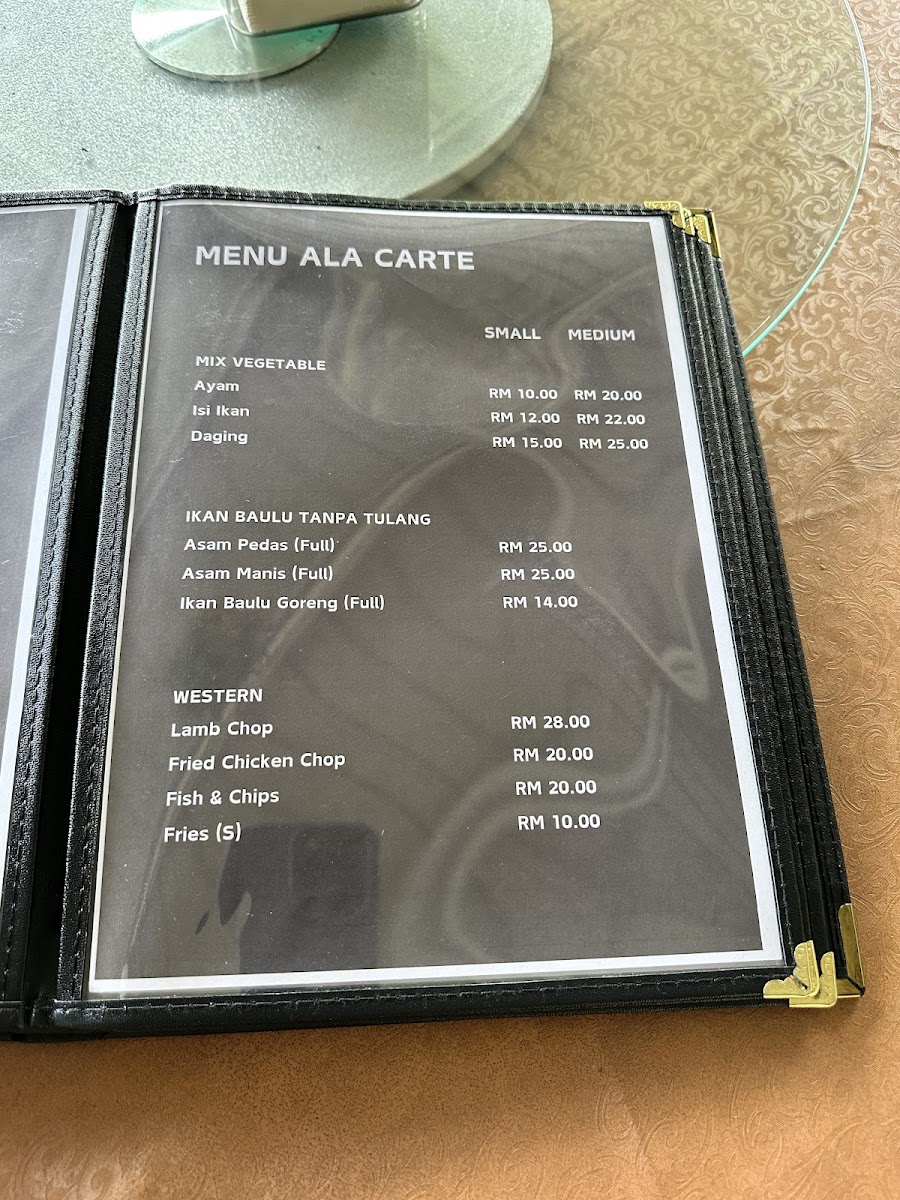 Red Tierra Homestay & Cafe Photo Menu 3