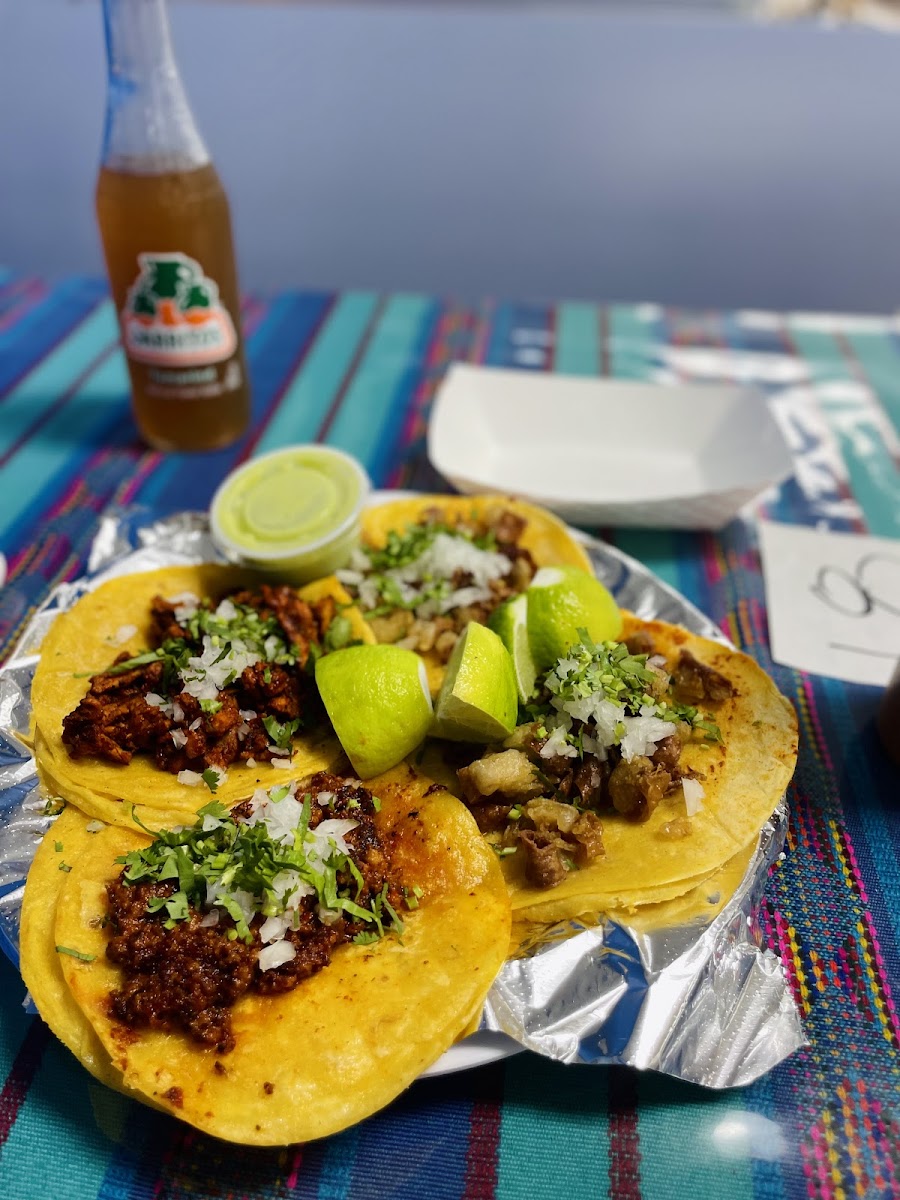 Taqueria El Quetzal Photo 3