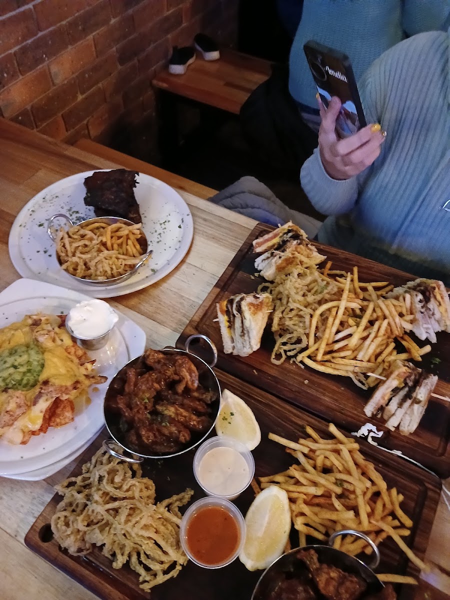 Hennie's Bloemfontein Restaurant Photo 7