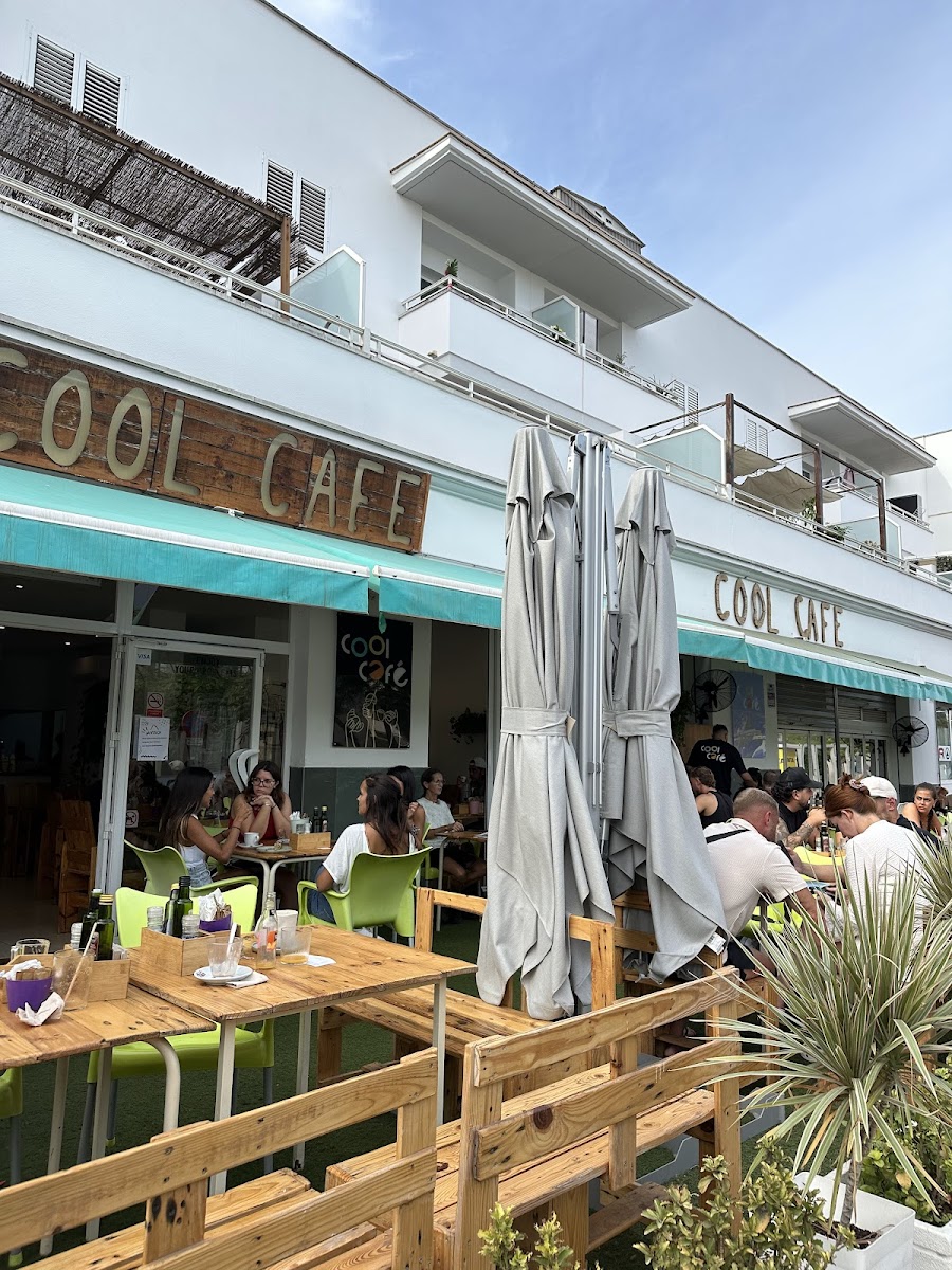 Cool Cafè