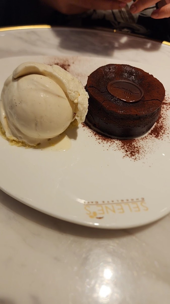 Selene's Chocolate Cafe Photo 2