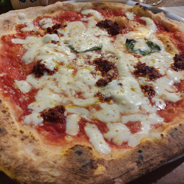 Pizza Margherita Con Bufala