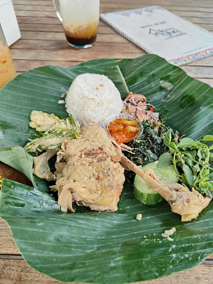 Kandang Ingkung Lawasan Semarang Resto & Kopi Jogja Photo 10