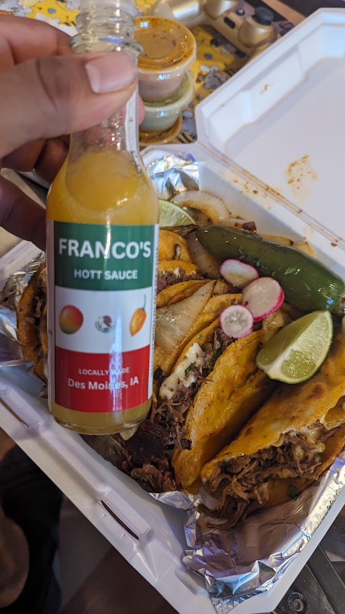 El Amigo Tacos Photo 6
