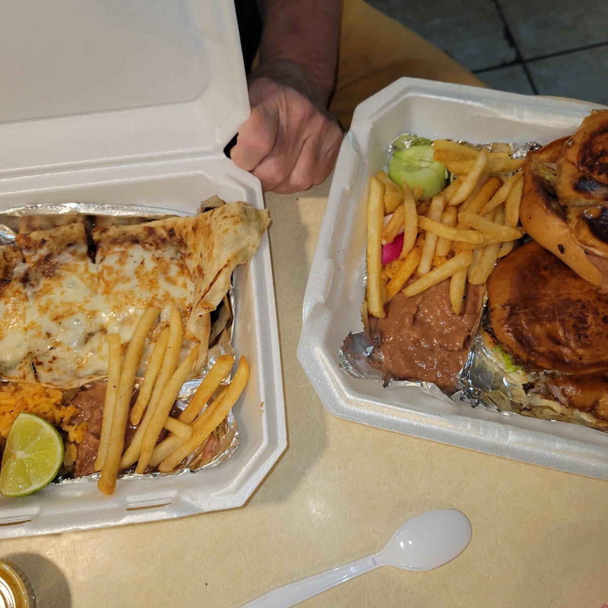 El Amigo Tacos Photo 9