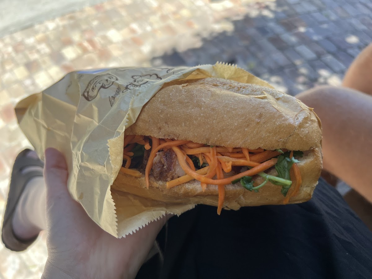 Anna's Banh Mi Co Photo 5