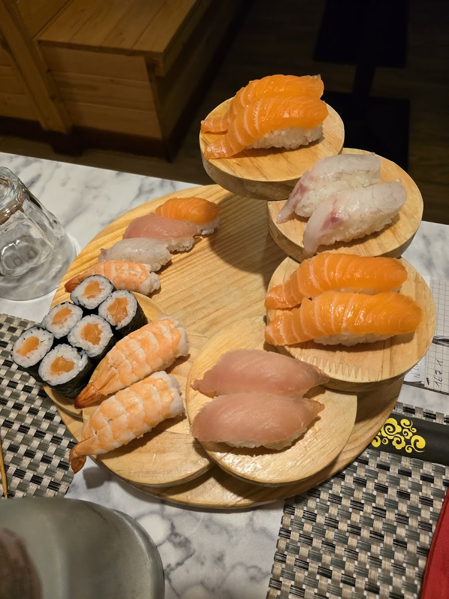 Sushi Long Bologna Photo 7