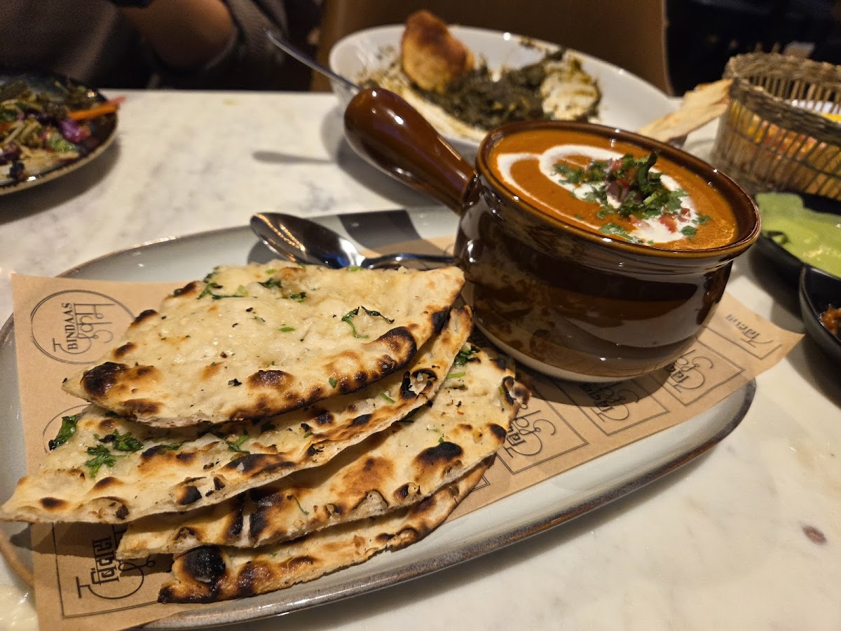 Bindaas Indian Restaurant Sports Bar & Dukaan Photo 10