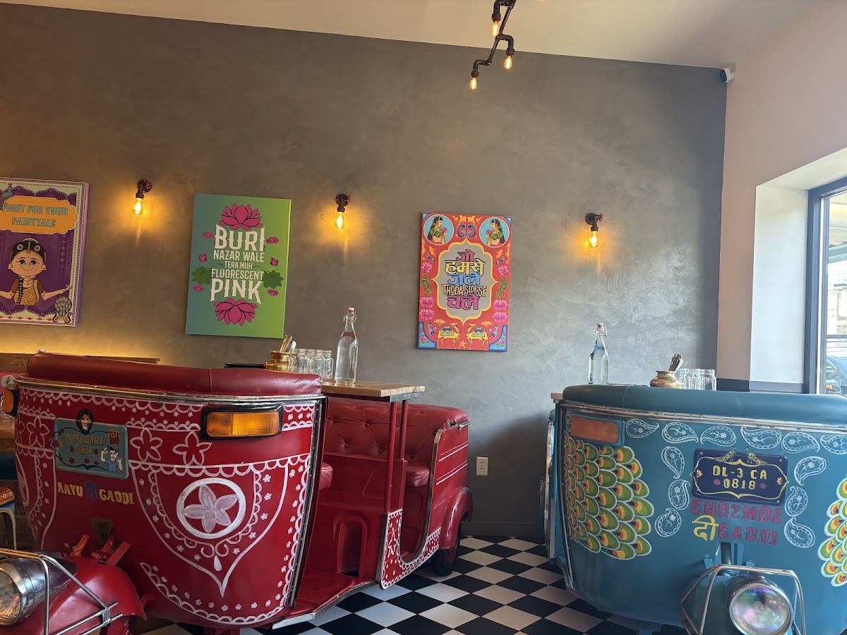 Bindaas Indian Restaurant Sports Bar & Dukaan Photo 3
