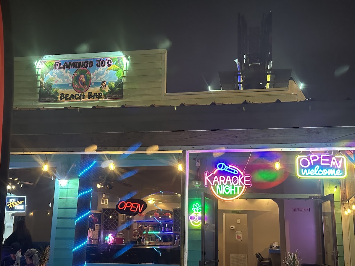 Flamingo Jo’s Beach Bar