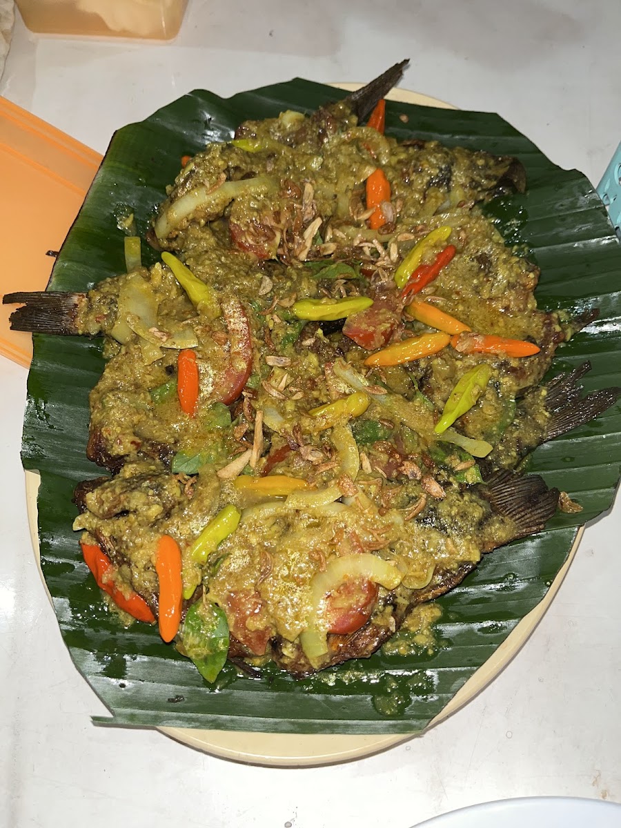 Warung Sate Tikungan (Wartik) Photo 8