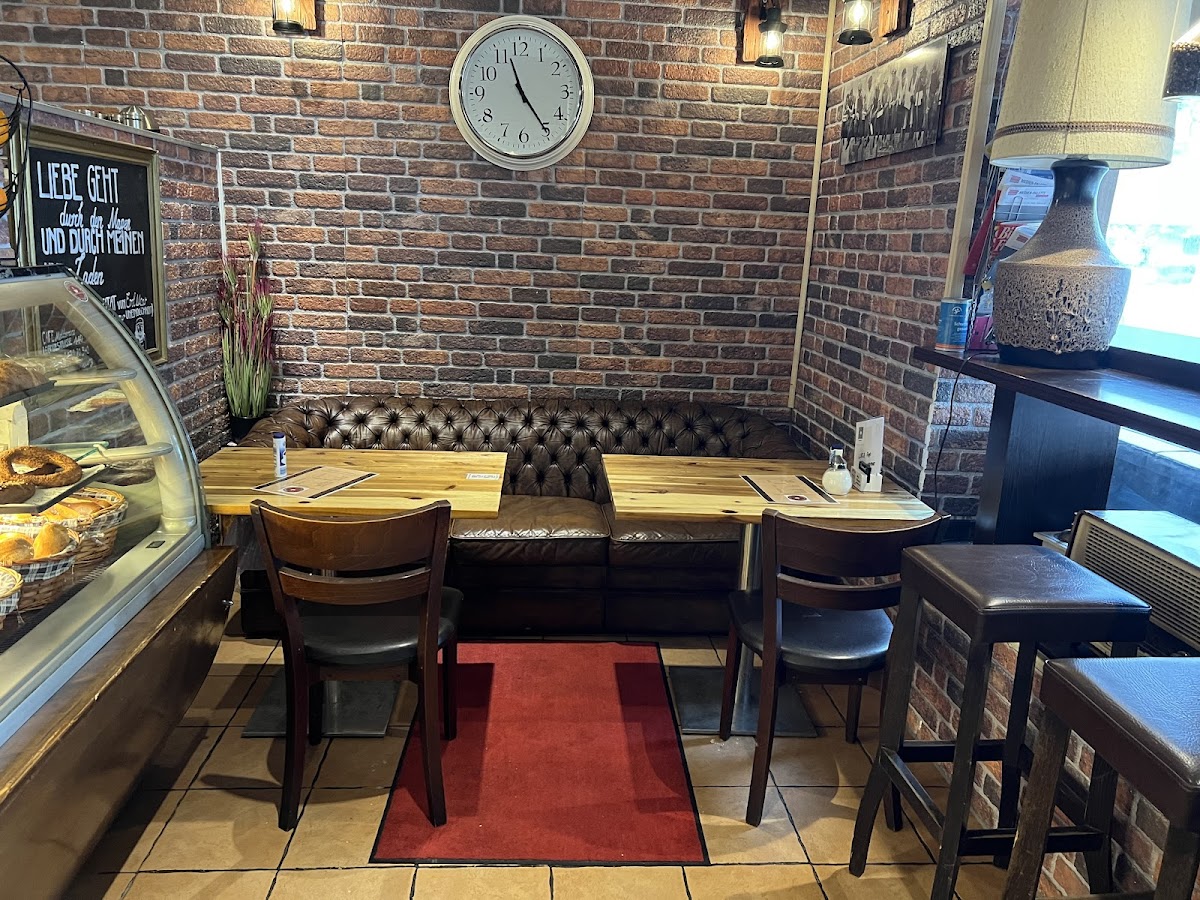 Cafe Mediterrane