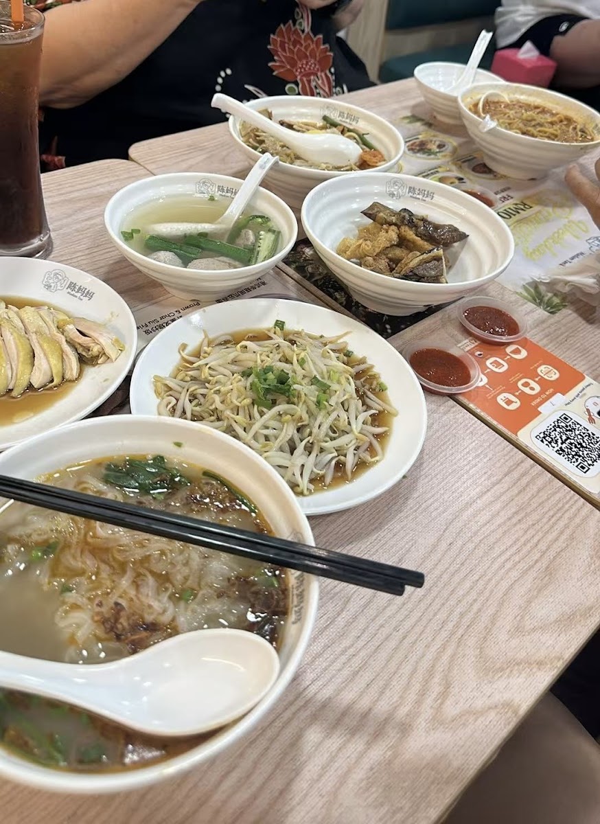 Madam Tan • 手工煎酿豆腐 Photo 5