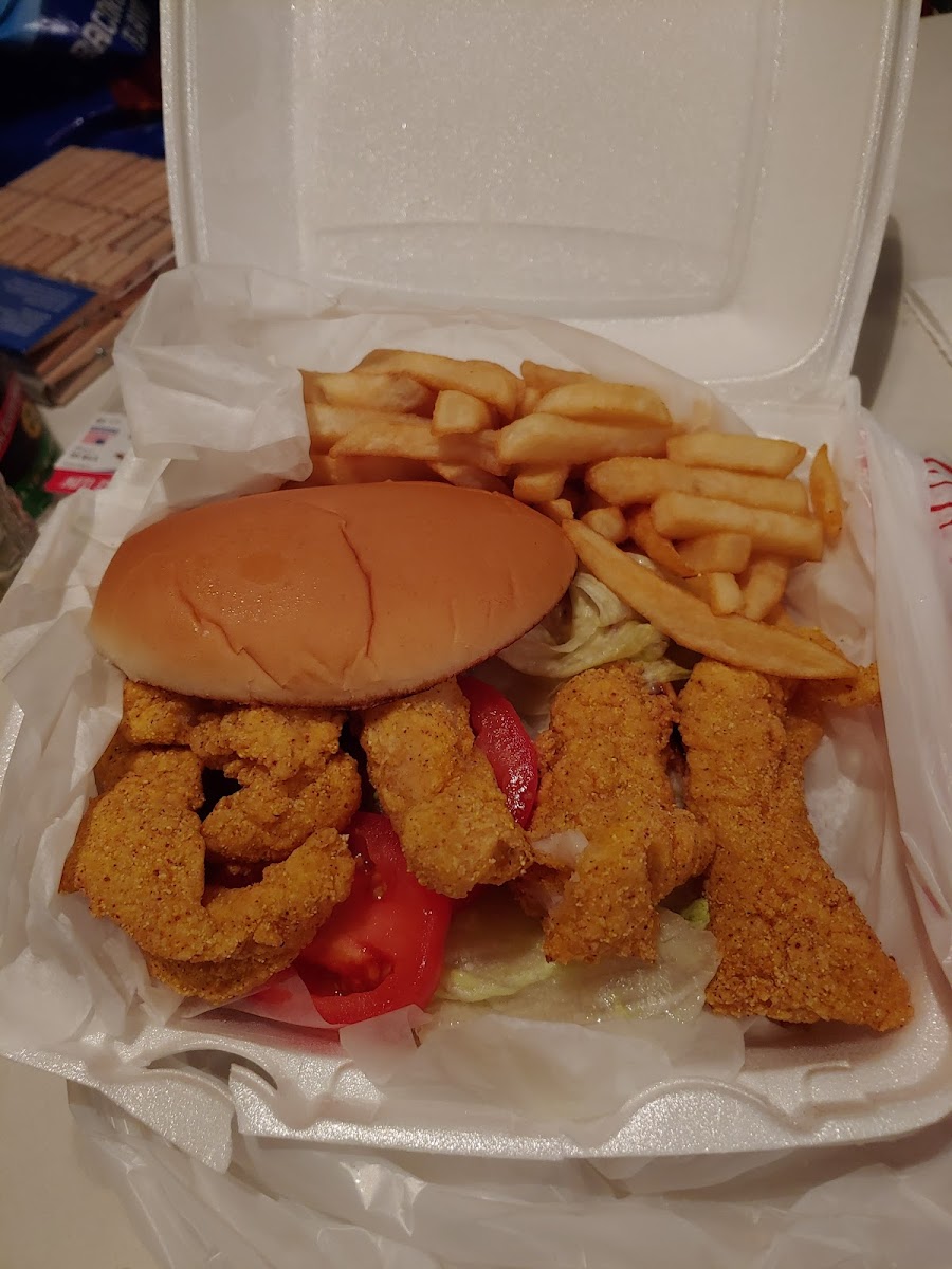 Lakes Area Seafood Photo 7