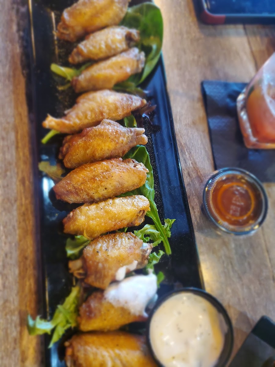Fin & Feathers Restaurants Photo 5