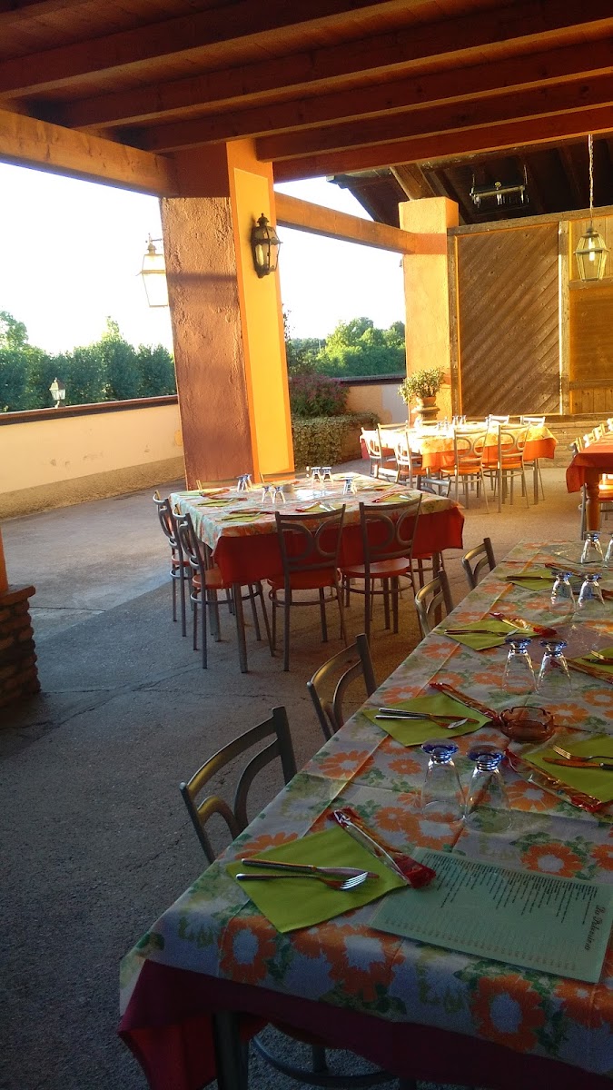 Pizzeria La Polveriera La Polveriera Di Guindani Giuseppe Photo 3