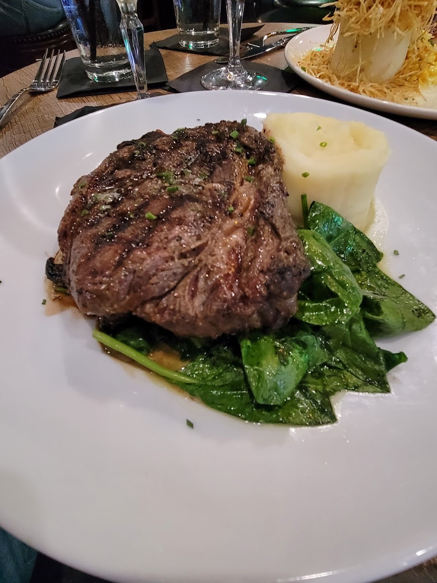WhiskyWoods Steakhouse Photo 10