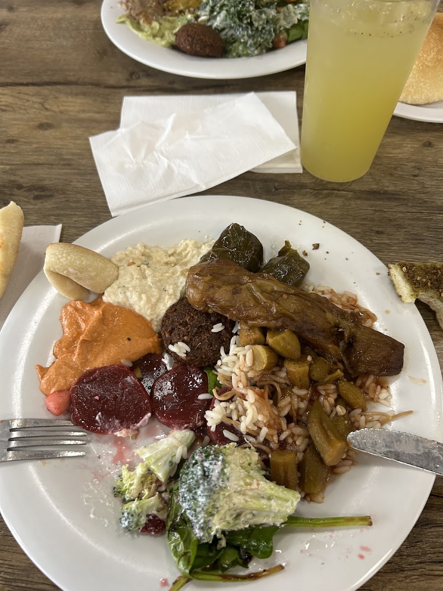 Dimassi's Mediterranean Buffet Photo 7