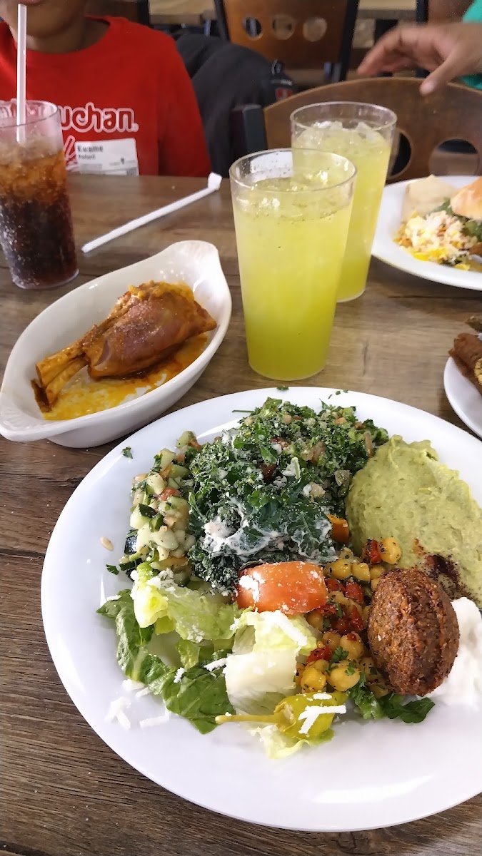 Dimassi's Mediterranean Buffet Photo 9
