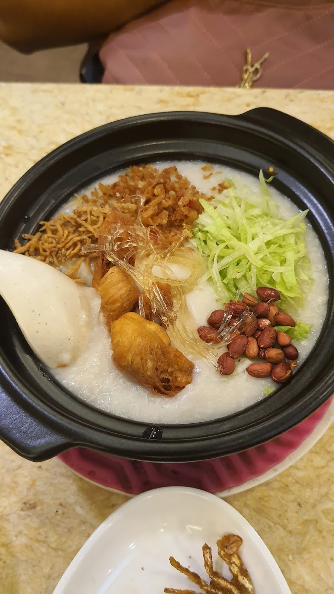 Tasty Porridge 品粥 • Kota Kemuning Photo 6