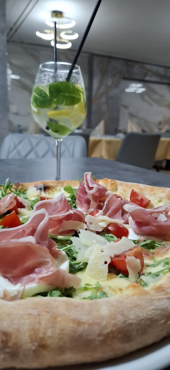 Trisapori Pizzeria- Restaurant Photo 3