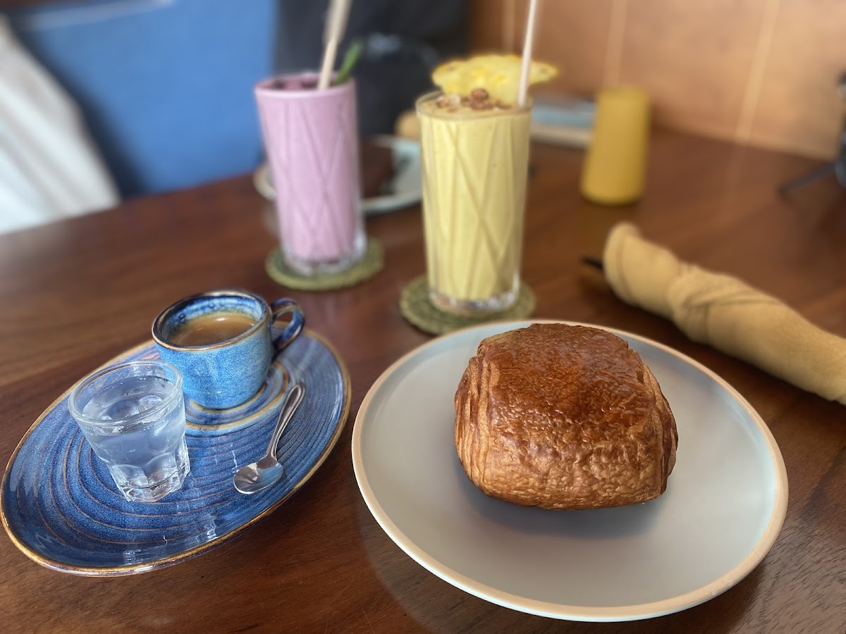 Burke Brothers Cafe Photo 8