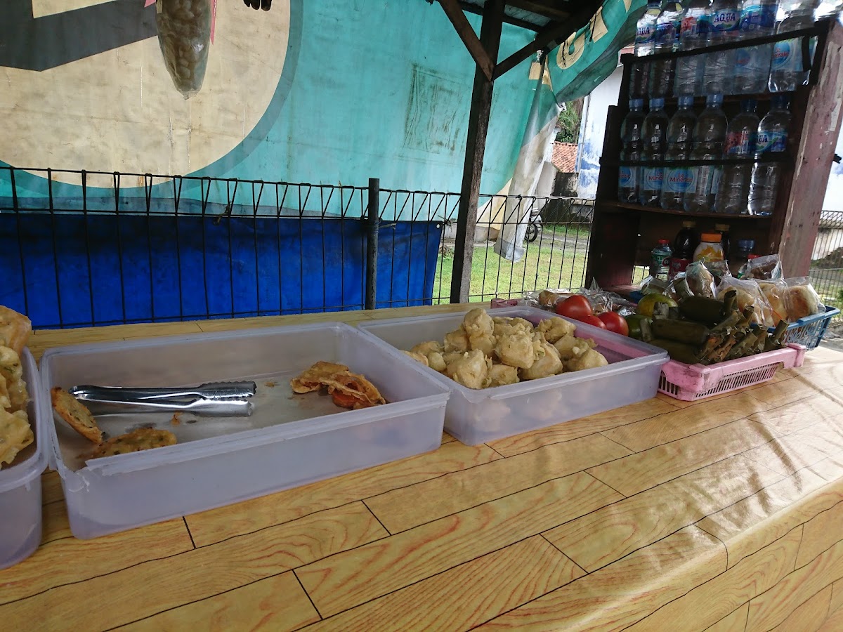 Warung Nasi Ibu Ita Photo 3