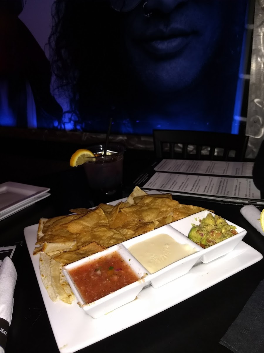Harold's Honky Tonk Bar & Grill Photo 10