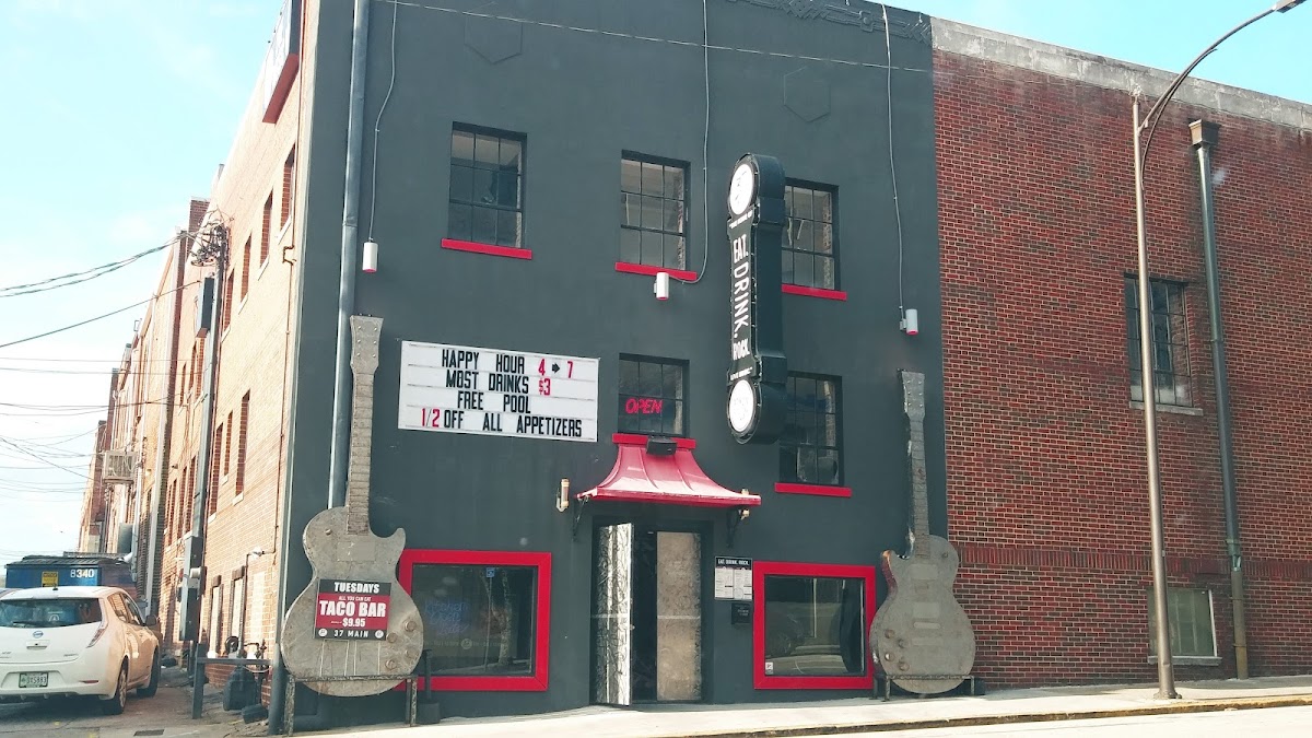 Harold's Honky Tonk Bar & Grill Photo 4