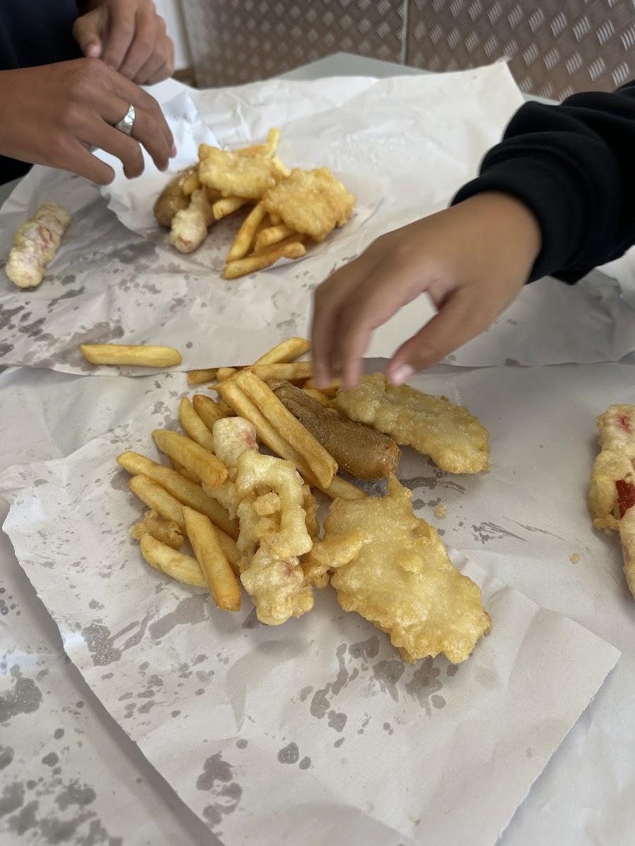 Grand Takeaways Photo 8