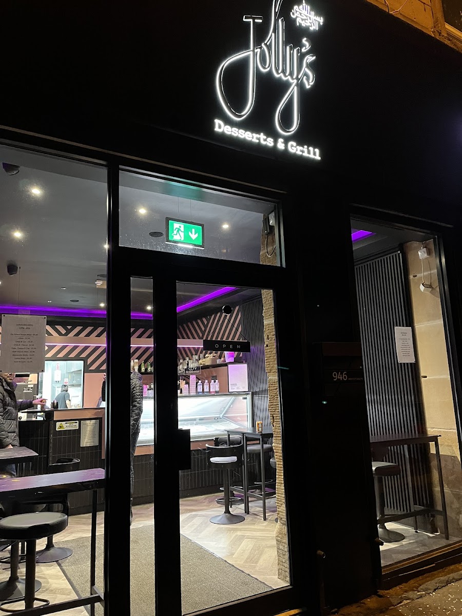 JOLLY'S Desserts & Grill