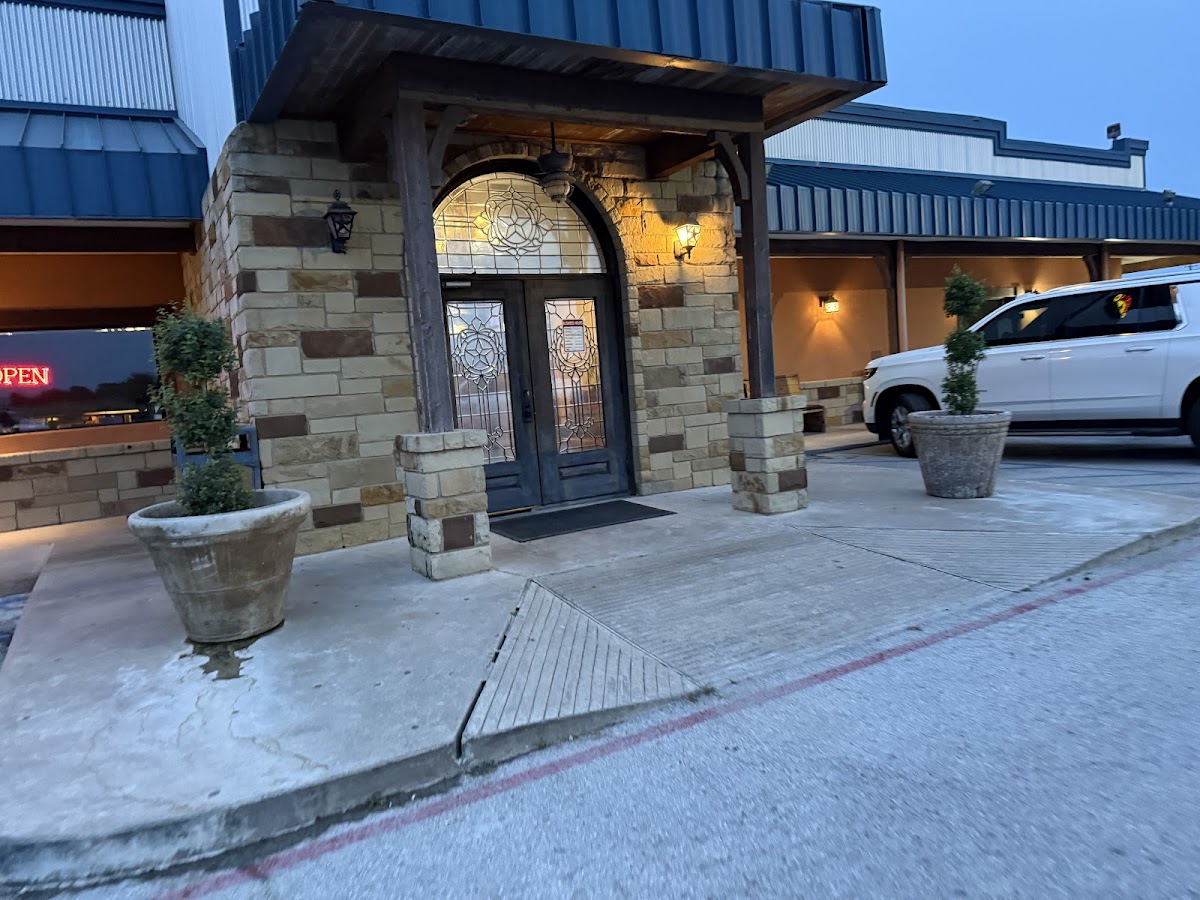 Robert's Steakhouse Photo 4