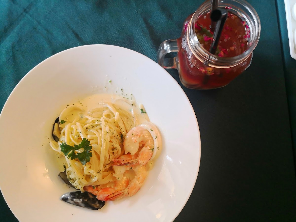 STG Tea House Cafe Photo 8