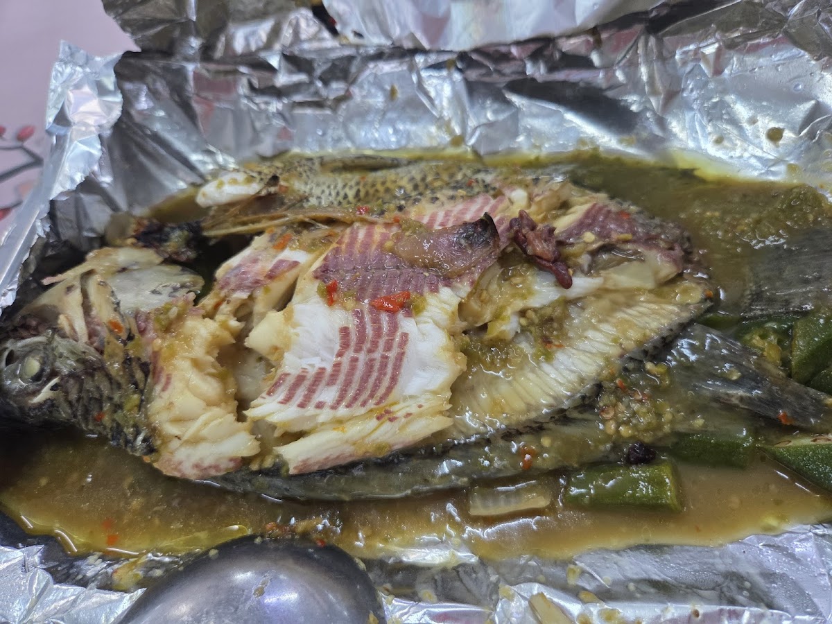 Kedai Makan Pokok Jati 柚木园烧鱼 Photo 4
