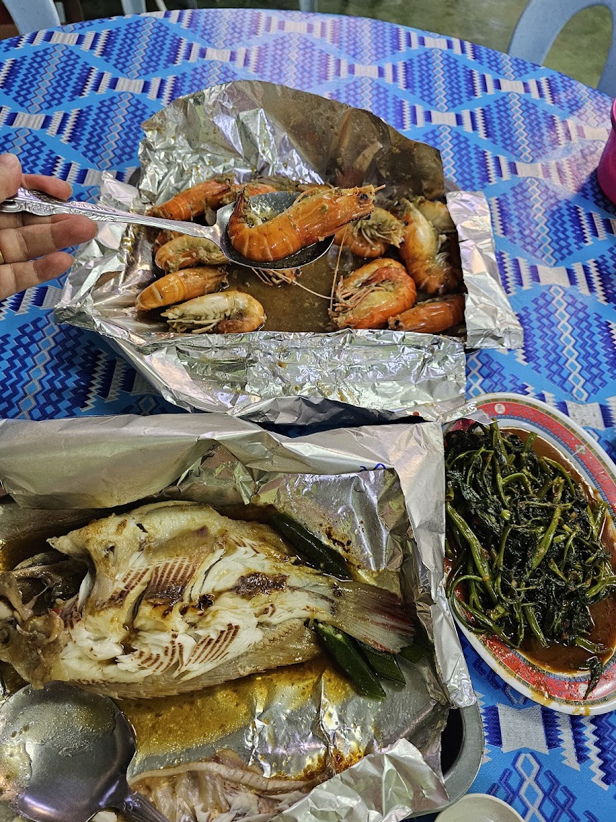 Kedai Makan Pokok Jati 柚木园烧鱼 Photo 5