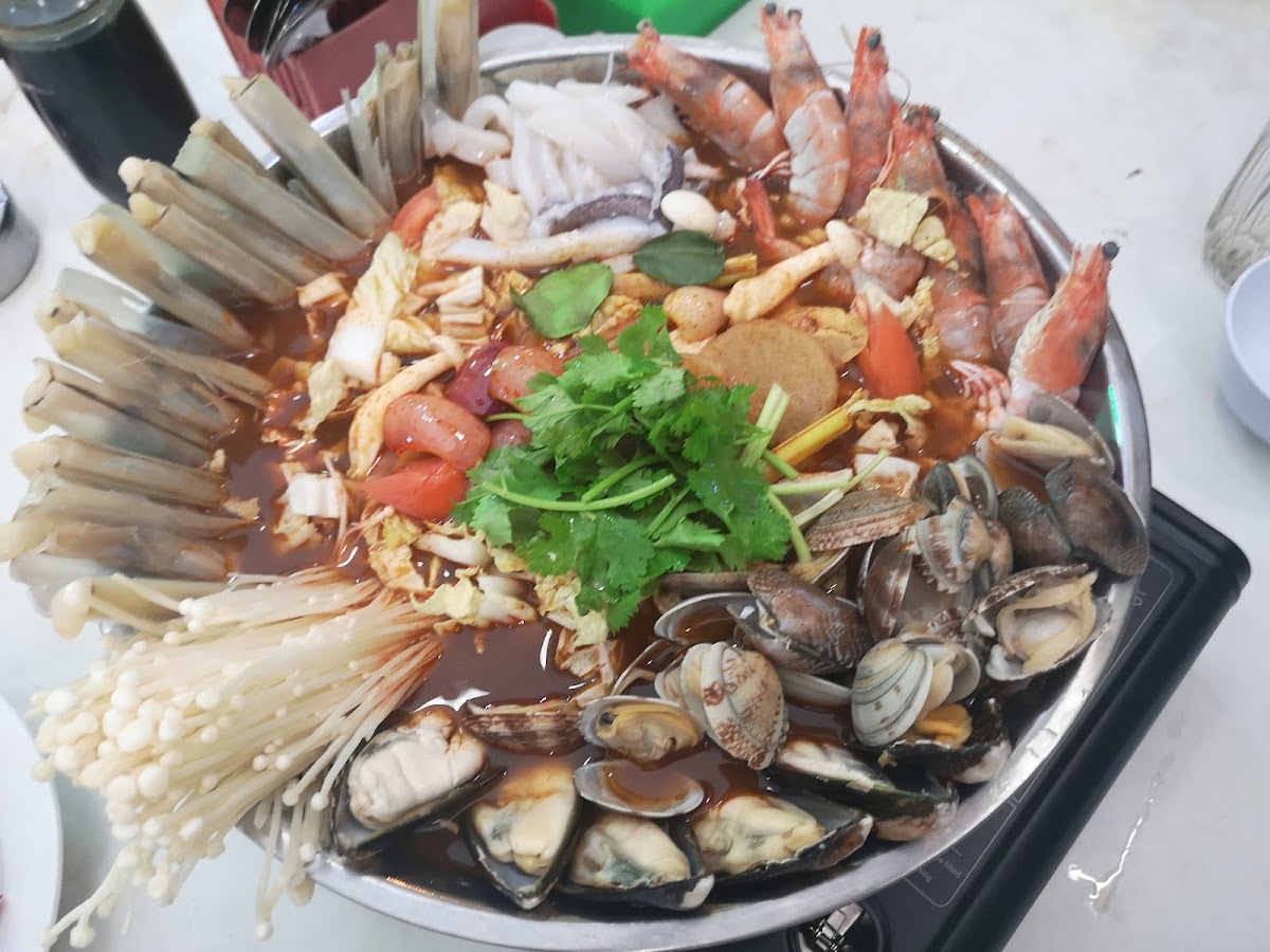 Duku Langsat Seafood Bistro Photo 3