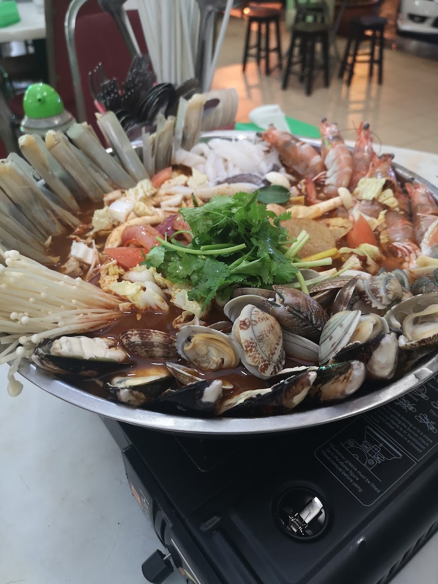 Duku Langsat Seafood Bistro Photo 8