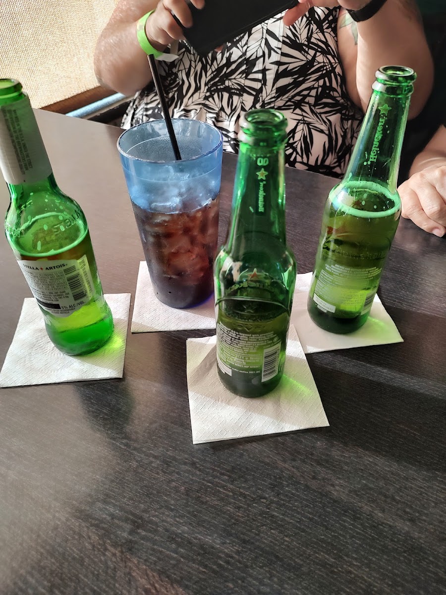 Sharks Bar & Grill Photo 5