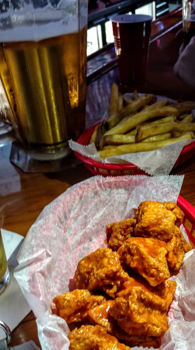 Sharks Bar & Grill Photo 8