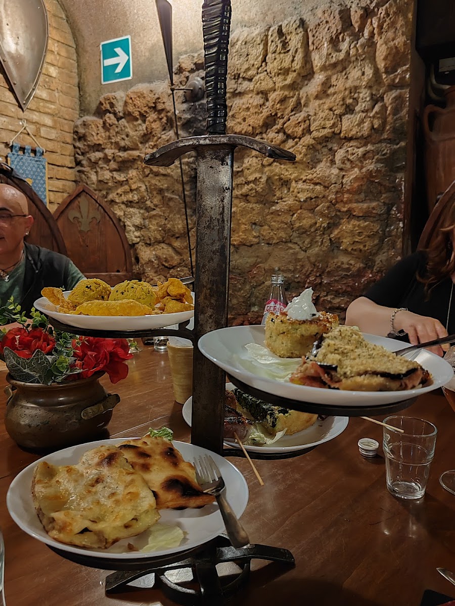 Avalon Risto Pub Photo 7