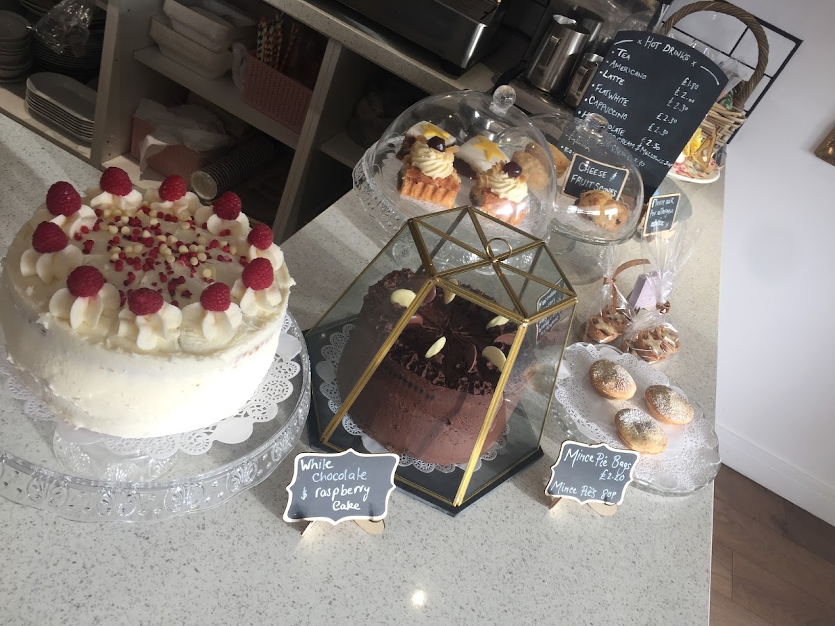 LouLou’s Great Glen Photo Menu 5