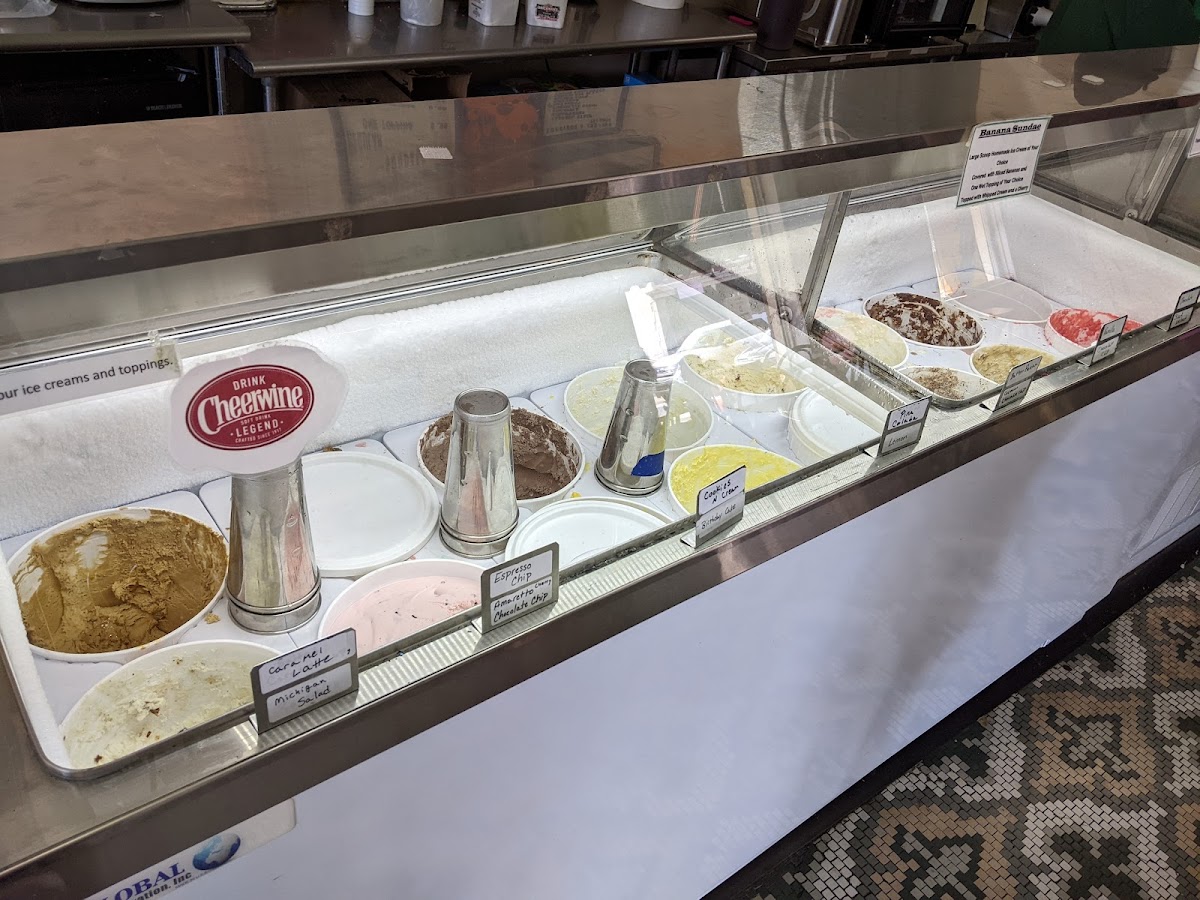 Spanky's Deli & Homemade Ice Cream Photo 4