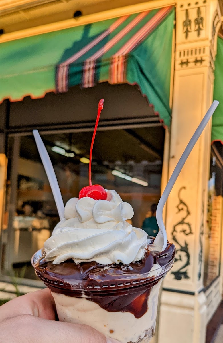 Spanky's Deli & Homemade Ice Cream Photo 8