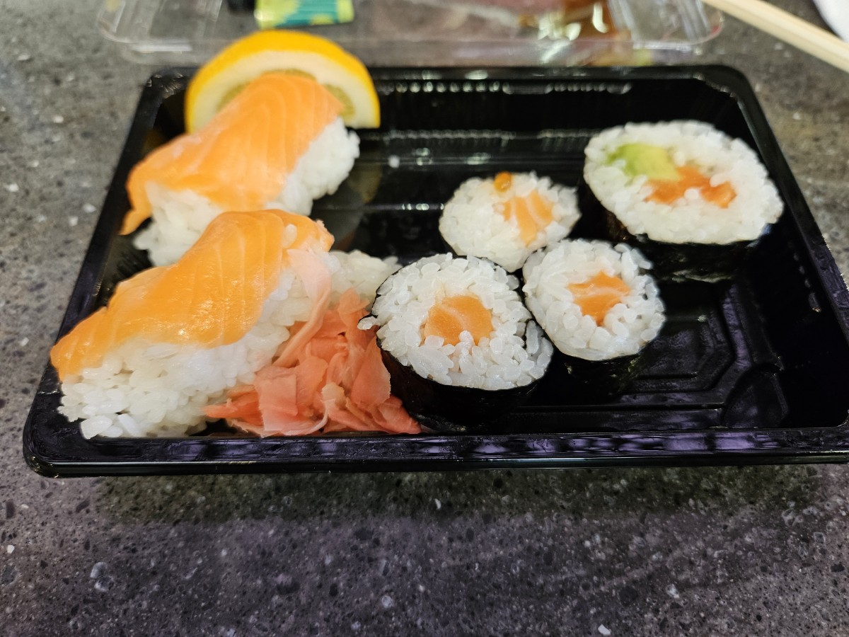 Smart Sushi NorthWest Photo 2