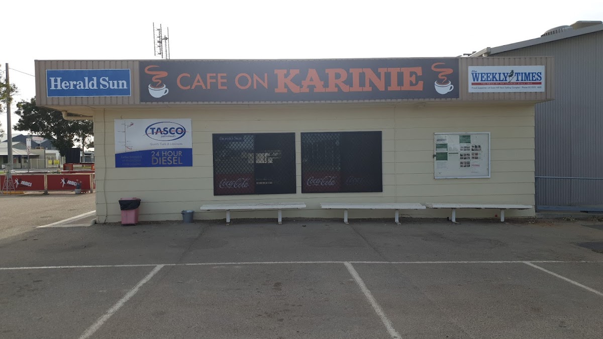 Cafe on Karinie Photo 3