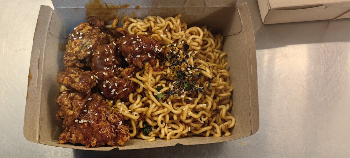 Chicken & Fry Cafe Photo 7
