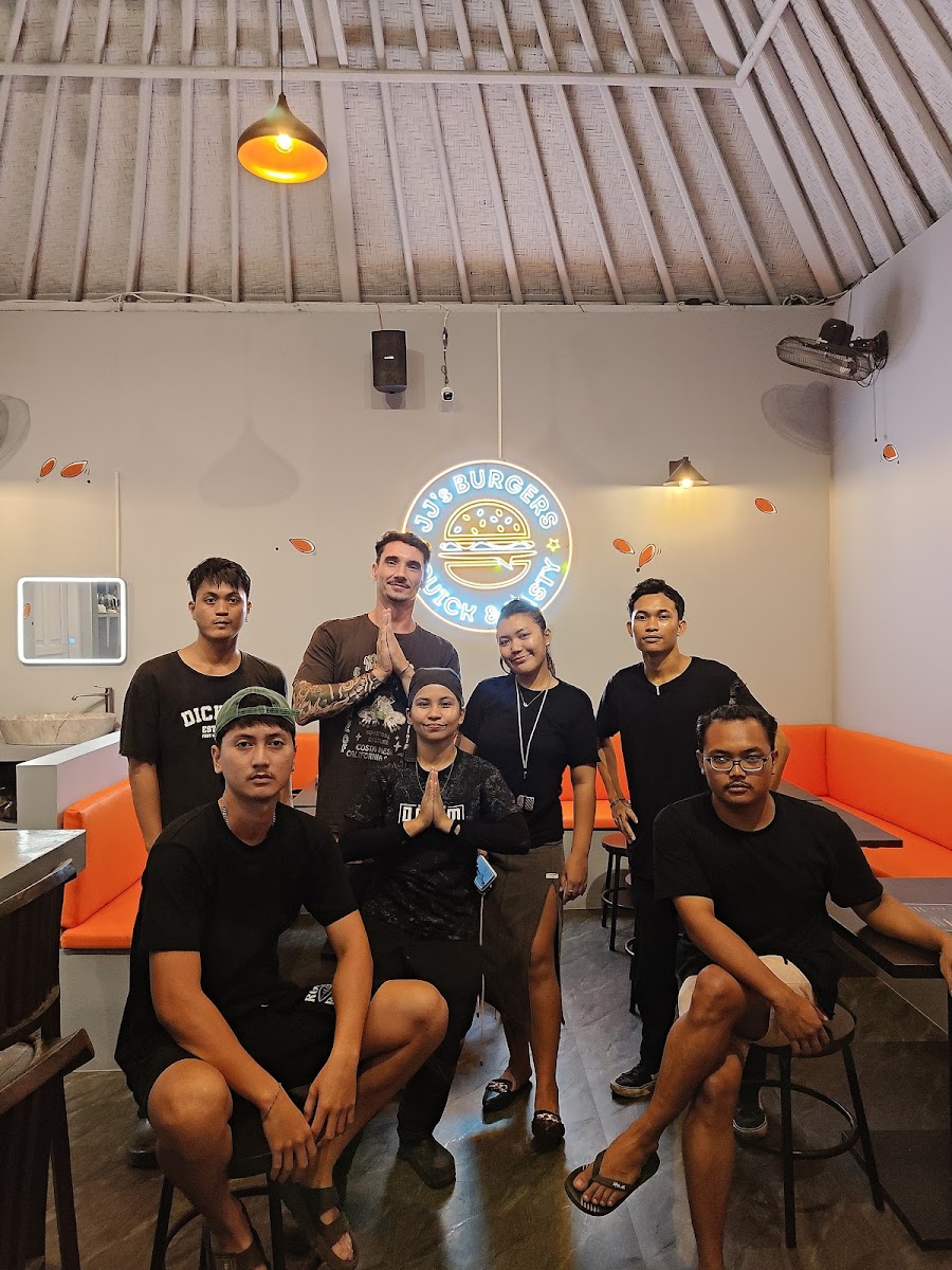 JJ's Burgers Photo 10